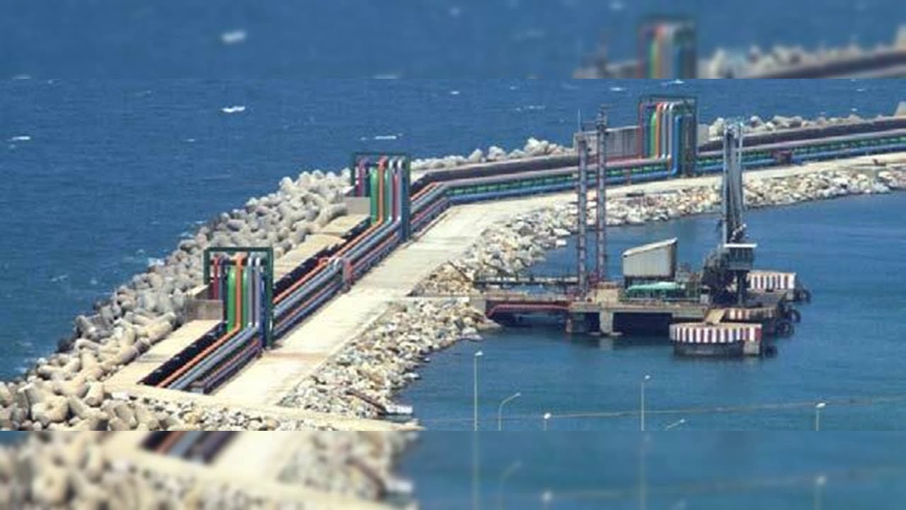 Algeria, Arzew Gaz Complex, one of world largest 🇩🇿 الجزائر،أرزيو، أحد أكبر المجمعات في العالم