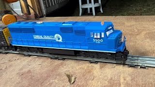 My new SD-60m Lionel .. And new rollingstock !