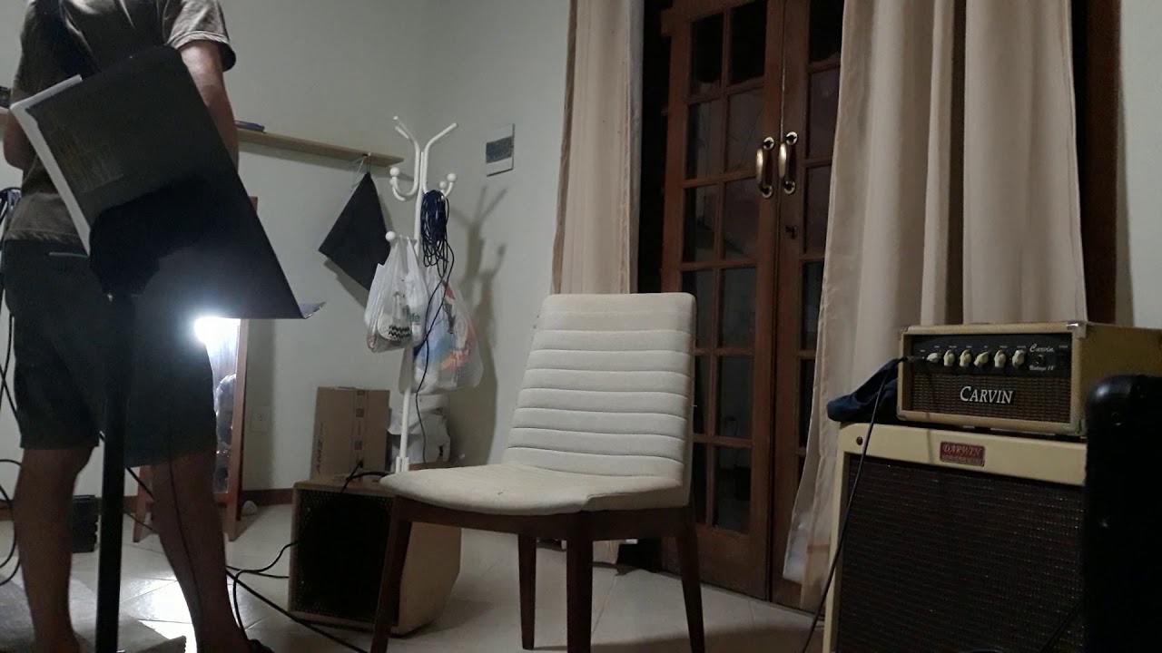 Mambo Wedge 12", fender Stratocaster