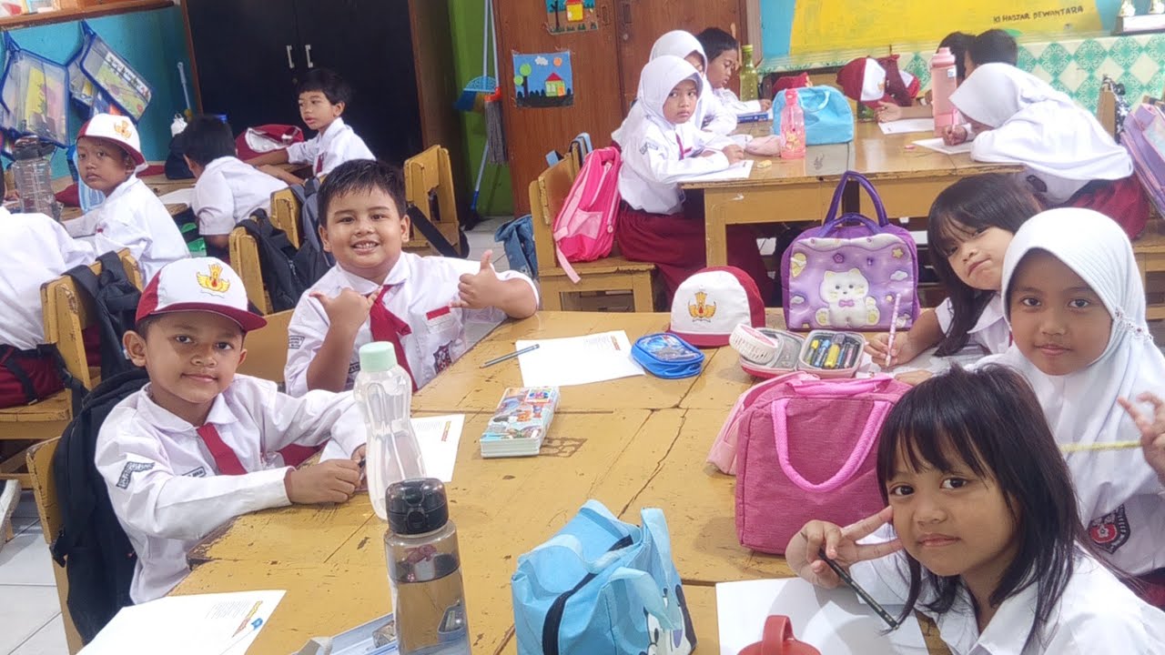 Dedikasi Tanpa Batas, Inspirasi Pembelajaran || Teacher Of The Year JS One