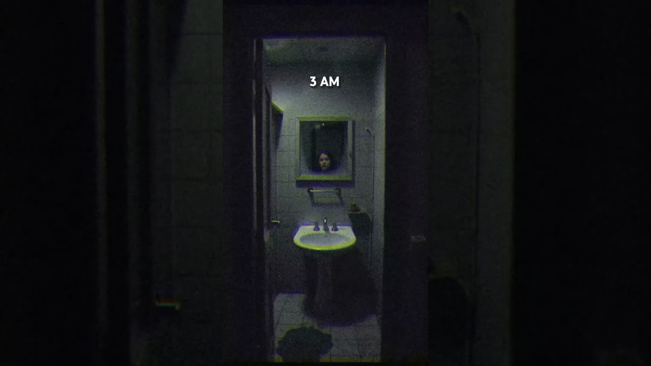 Alone in Haunted Hotel 