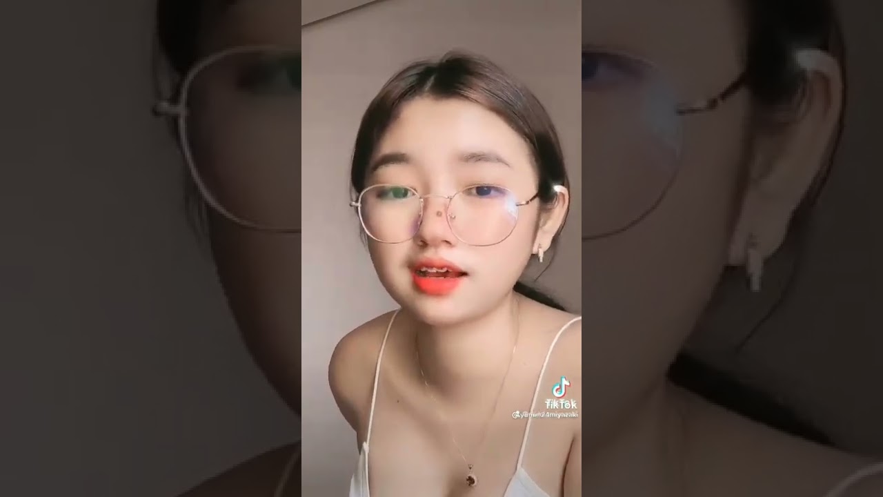 Yumi hot tiktok  1