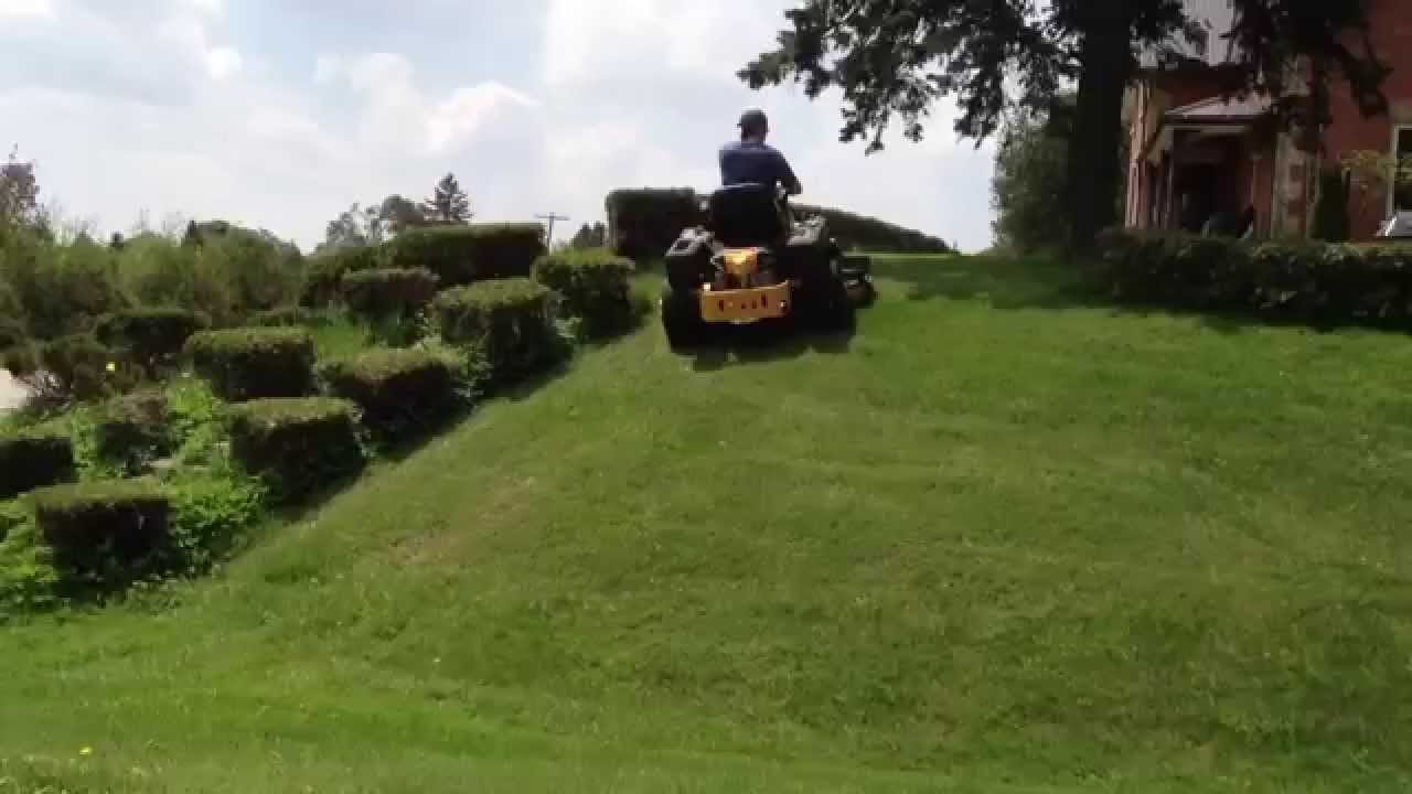 Cub Cadet ZForce 60. Cutting steep banks YouTube