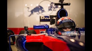 Marc Marquez drives an F1 car screenshot 4