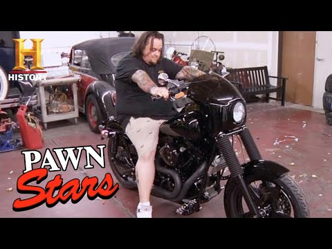 Pawn Stars: CHUM'S BIG BIRTHDAY SURPRISE (Trip to Sturgis Part 1) | History