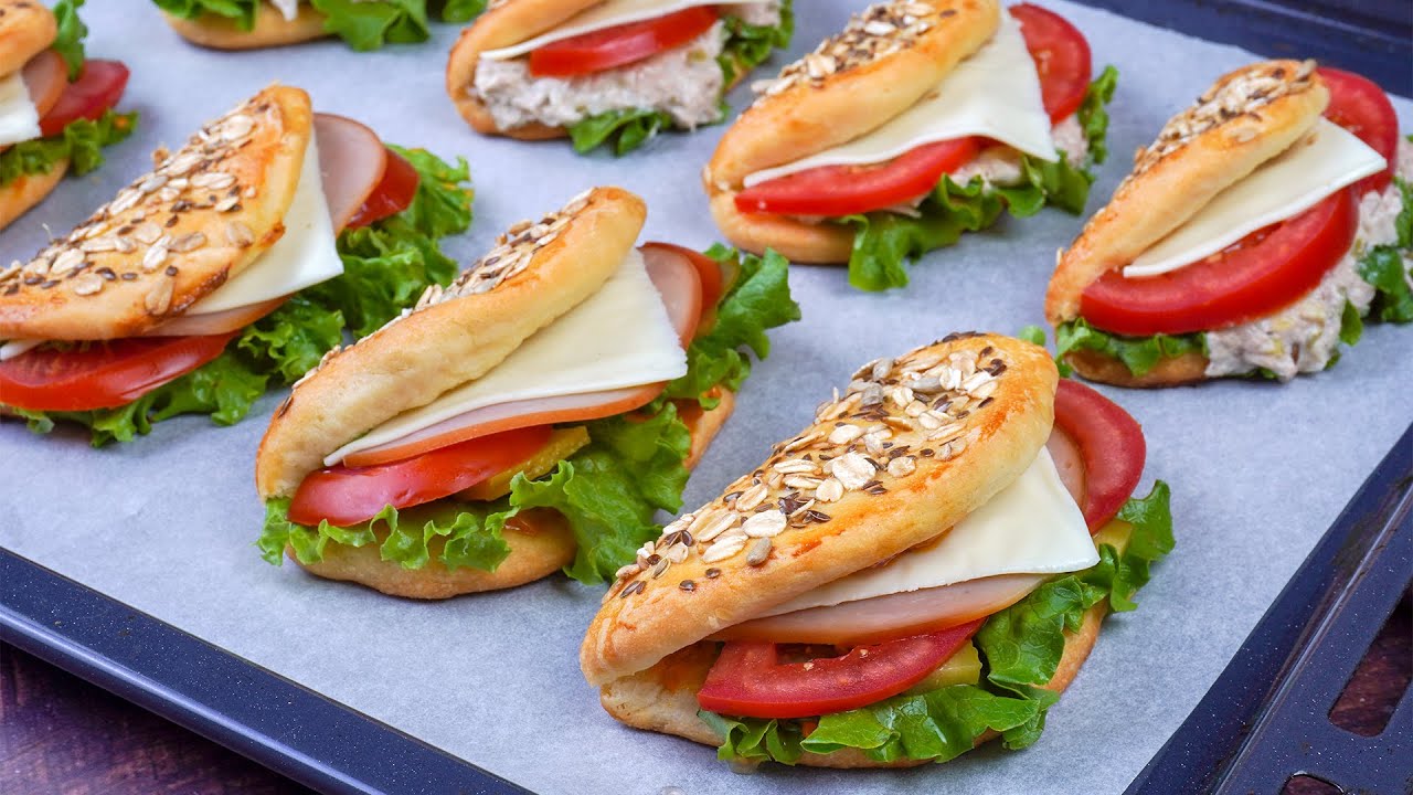 سندويشات رائعة شكلا و مداقا - مع طريقة عمل الخبز و حشوتين مختلفتين