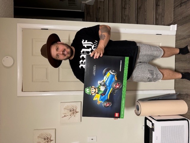 Live Build - LEGO Mario Kart Luigi & Mach 8- Set 72050