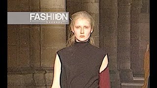 DRIES VAN NOTEN Fall 1999 2000 Paris - Fashion Channel