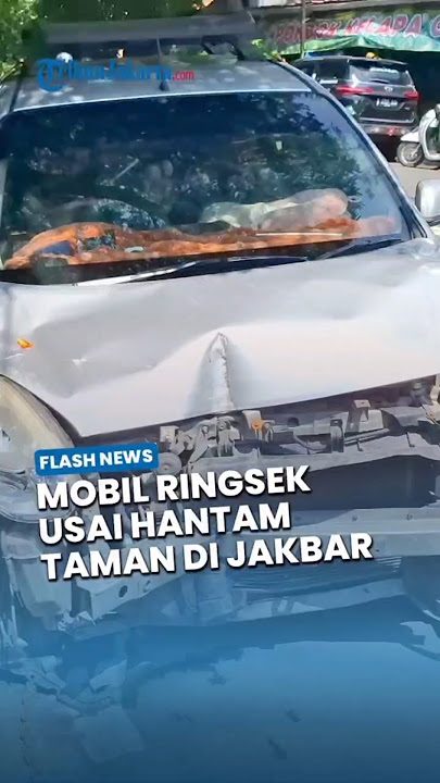 Kecelakaan Hari Ini di Jakbar: Mobil Nyelonong Hantam Pohon Nangka di Taman