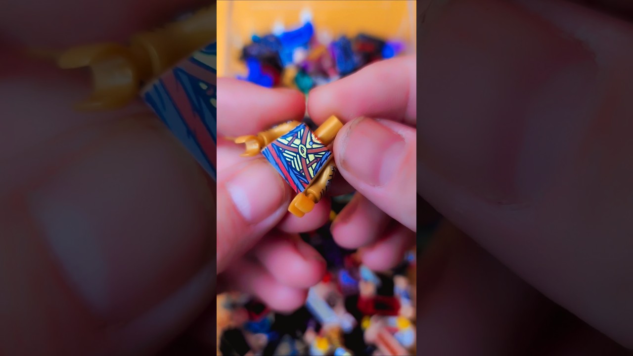 How to build a interesting minifigure with building blocks and 3d printer 