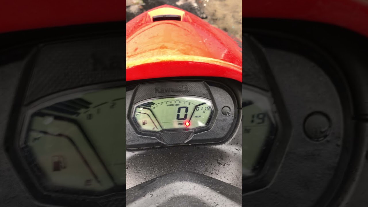 2018 11' Kawasaki Stx 15 Engine Start