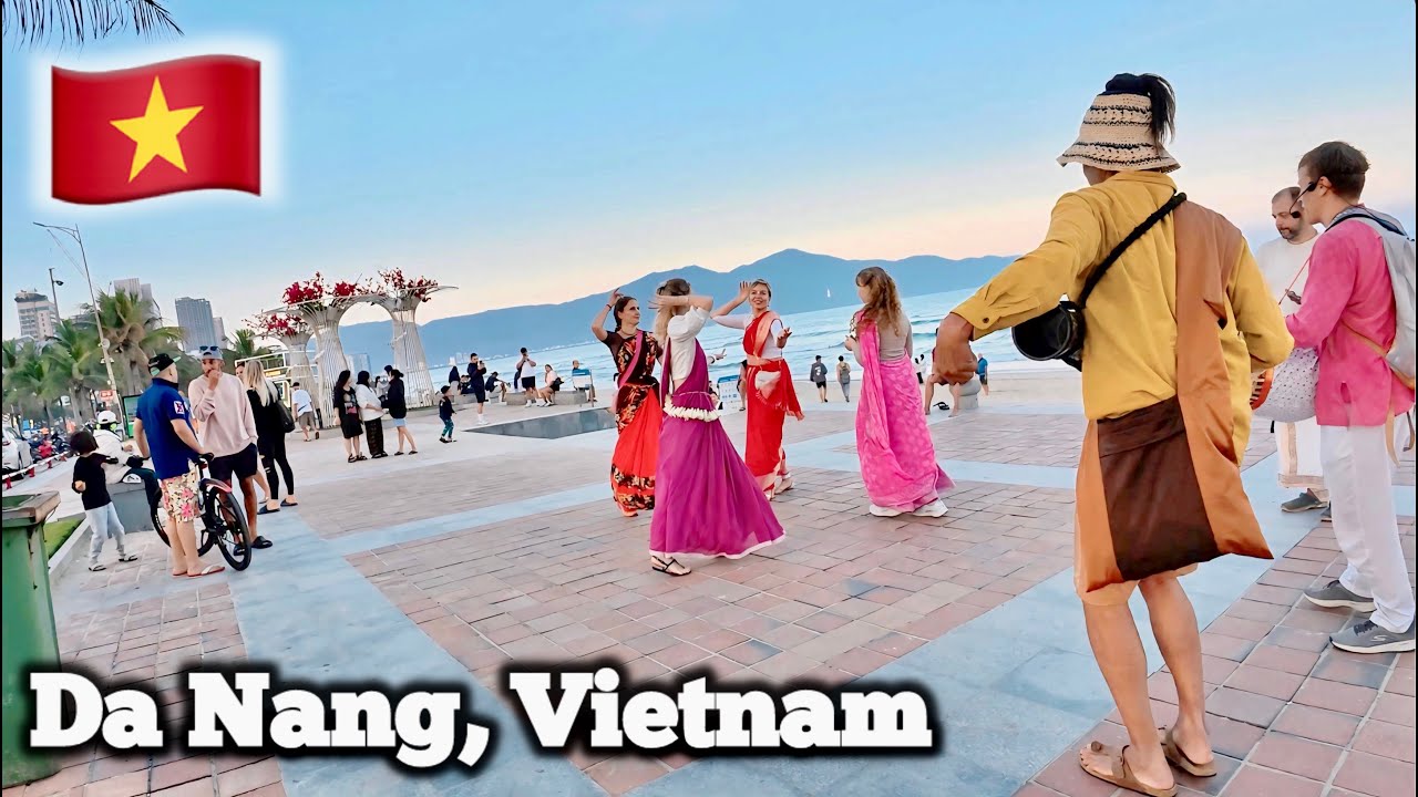 Закат на диком пляже в Дананге, Вьетнам | Пляж Май Кхе 2025