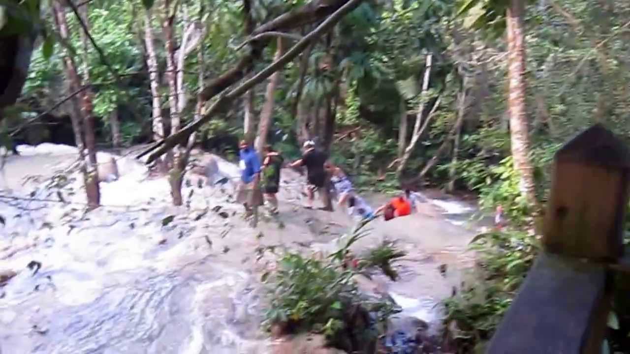 wheelchair-accessible-viewing-platform-at-dunn-river-falls-youtube