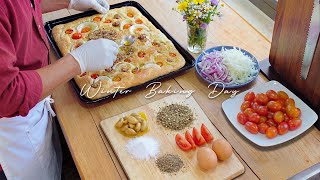 Peaceful Winter Days | Baking Tomato Bread & Feeding Fish | Corner of Quiet Feeding Fish Bread