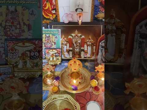 ఓం నమో నారాయణాయ🙏శంకు చక్ర దీపాలతో పూజ♥️శుభ శనివారం🥰 devotional#ytstudio#youtubeshorts#viral#vijayaka