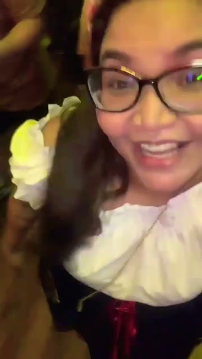 Não podia deixar de tocar #OAnaJulia haha #oktoberfest2023 #oktoberfest #viral #amor #casal