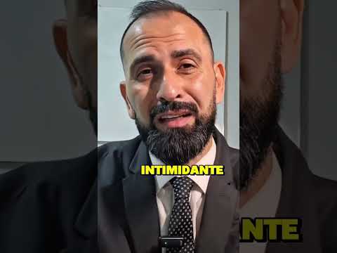 “¿Hablás sentado? Entonces estás comunicando más de lo que pensás (y quizá mal).” #hablarenpúblico