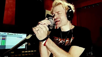 Sum 41 - Never There (Recording Vocals Deryck Whibley)