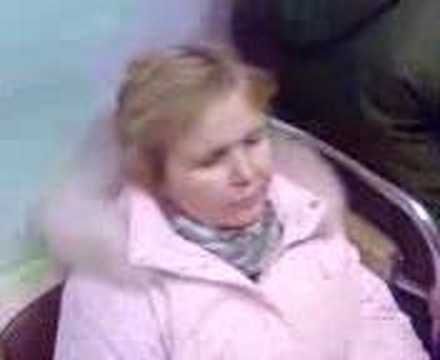 Увидел спящую тетю. Увидел спящую тетю