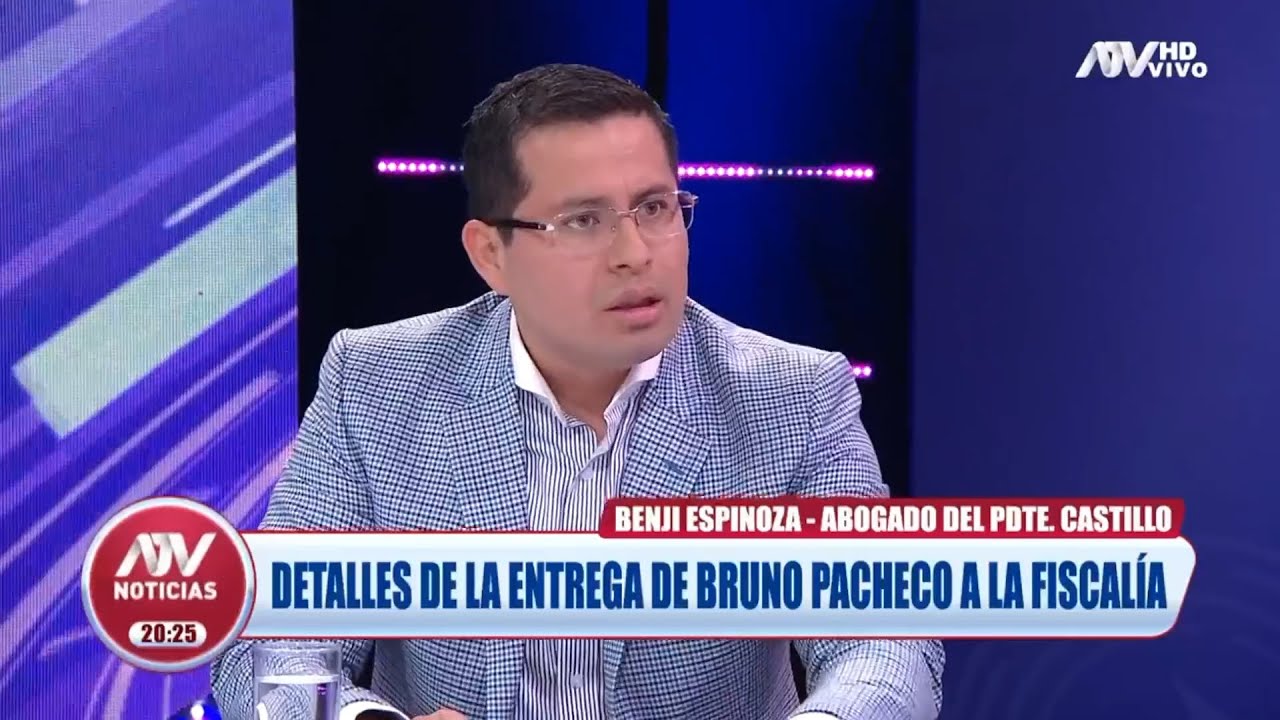 Benji Espinoza en el set de Juliana Oxenford por el caso Bruno Pacheco.