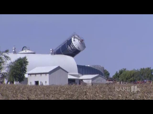 Raw Video Extensive Storm Damage In Northfield Minnesota Youtube