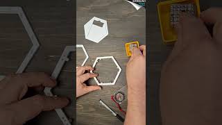 Magnete mit Schablone einsetzen (HexHalter für Beratungskarten)
