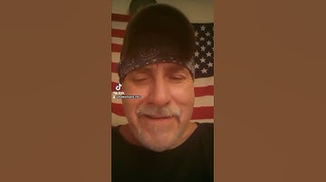 Thumbnail of Larry the cable guy and short shorts