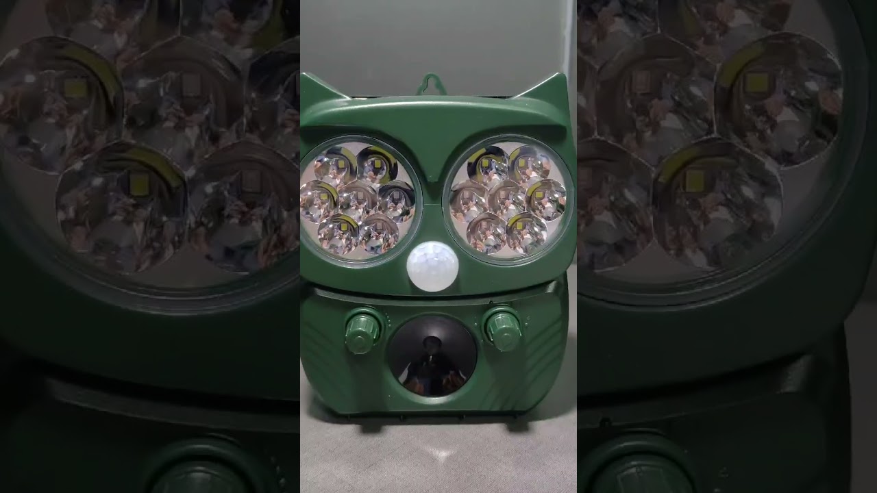 2024 Upgraded Solar Animal Repellent Ultrasonic Pest Repeller Outdoor with Motion Sensor Flashing