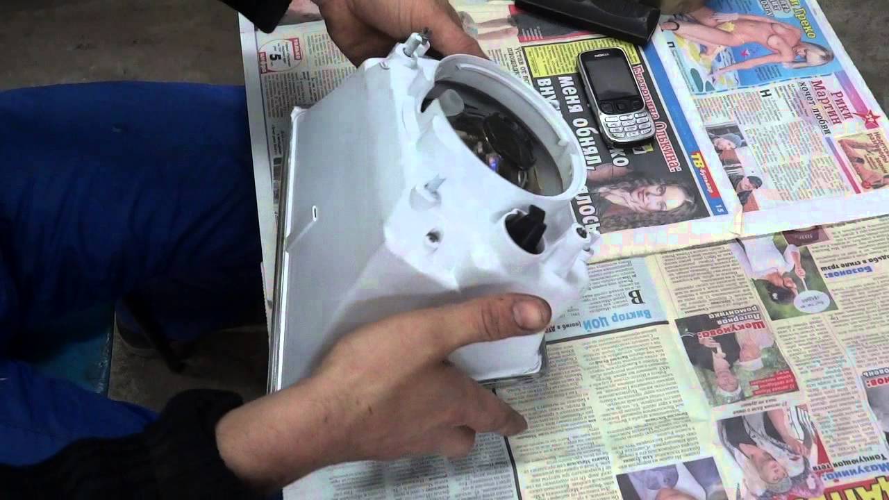 Вклейка стекла в фару