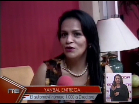 Yanbal entrega el automóvil número 1.000 a directora