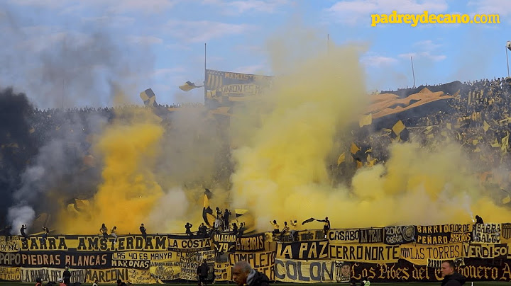 Así se vive el clásico del fútbol uruguayo | Recibimiento Peñarol - Nacional final Intermedio 2025