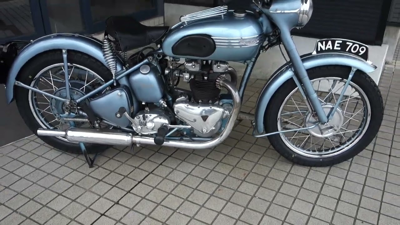 サンダーバード1950年代 1950 Triumph 6T Thunderbird. - YouTube