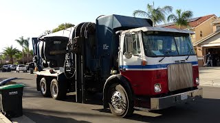 Old Autocar WX Amrep ASL On Heavy Trash - 57242
