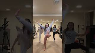 Double Dutch bus #bestie #dance #bus # trend #fyp
