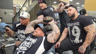 LAZY BOY WORKOUT IN LOS ANGELES WITH THE STRENGTH CARTEL HEAVY HITTERS - LA FIT EXPO SET UP