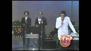 Hector Lavoe "Triste Y Vacia" Live/En Vivo chords