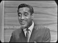 Capture de la vidéo Sammy Davis Jr. -  Interview (Civil Rights/Show Business) 1964 [Reelin' In The Years Archive]