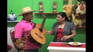 Nicaragua en mi sazon con Maria Esther Lopez - Pollo en salsa de Coco