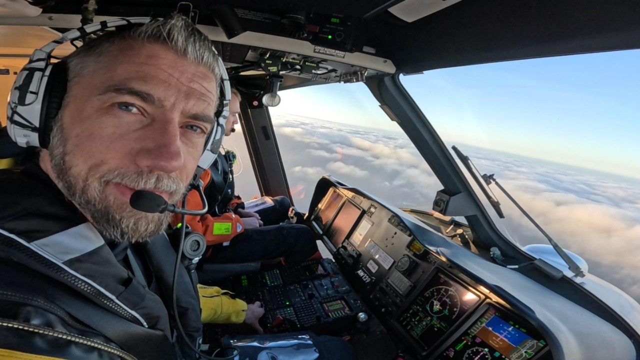 Real offshore flying | on the EPIC AW139 | No music | Multi crew