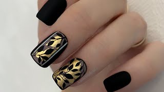 Листья на ногтях Дизайн ногтей листья Поталь на ногтях Маникюр 2021