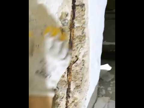   معالجة نوع من أنواع الشروخ والذى أدى إلى صدأ وتآكل الحديد بدعمكم بعد الله نستمر