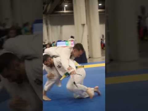 When you put a wrestler in a Gi 😅🥋 #bjj #ibjjf #jiujitsu #takedown