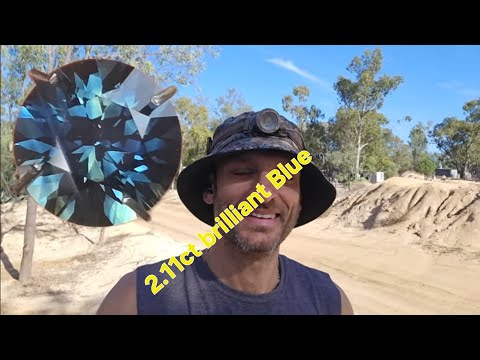 Round Cut Royal Blue Sapphire No Heat 2.11ct — watch it dug and cut
