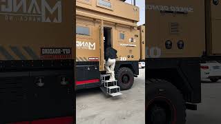 Would you stay in it if things got dangerous? 🎥 曼卡壹号 Mantuo Off-road RV #rv #rvlife #vanlife #shorts