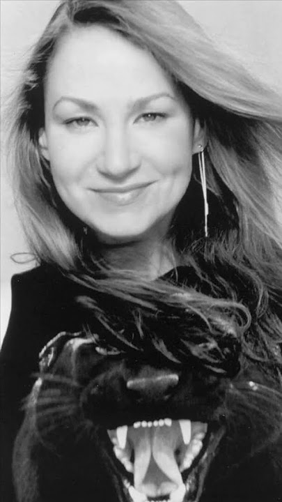 Joan Osborne (Joan Elizabeth Osborne) 🎵One of us #shorts #oneofus #joanosborne