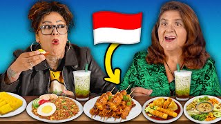 Mexican Moms try Indonesian food for the first time!