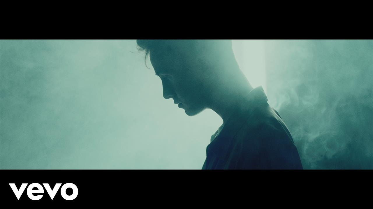 Sleduj Thomston - Float (Official Video) na YouTube Sleduj Thomston - Float (Official Video) na YouTube