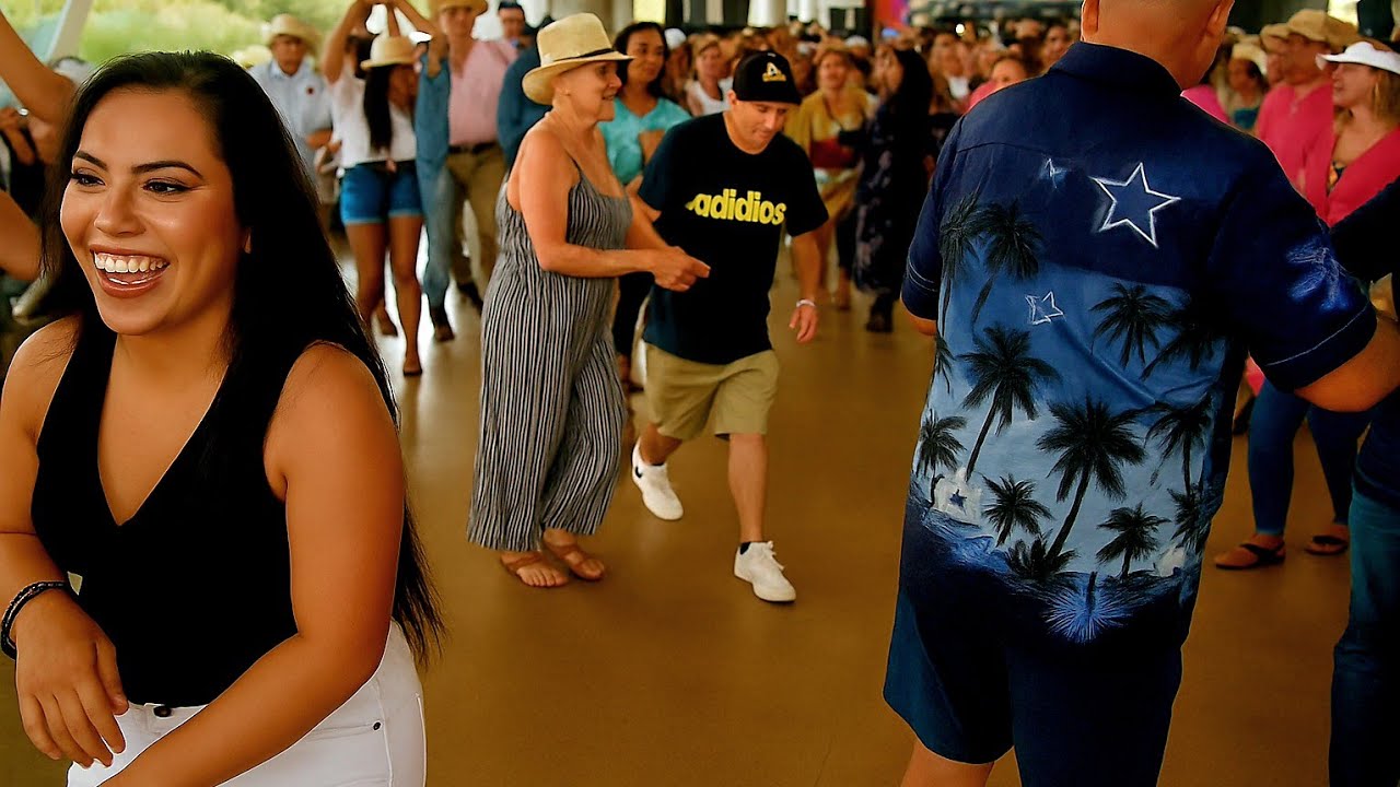 Puro Estilo Del Valle Con Los Cucuy's @ Tejano Conjunto Festival 2025