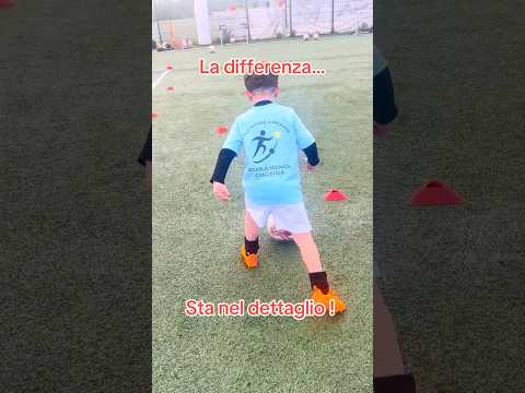 Video La Forbice nel Calcio Gesto Tecnico per Bambini Coordinazione ed Equilibrio Calciatore Vincente