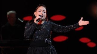 Download Lagu Gloria Estefan swept the awards in Viña: gold and silver seagulls, but the cry for freedom for Cu... MP3